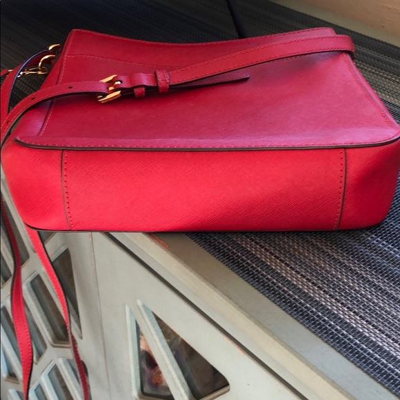 Messenger Style Crossbody Bag - Picture 11 of 16